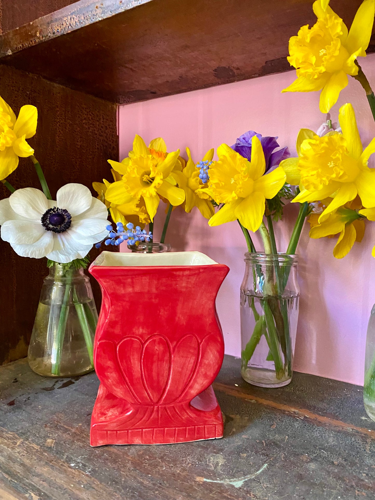 CB1 - Ruby Red Urn