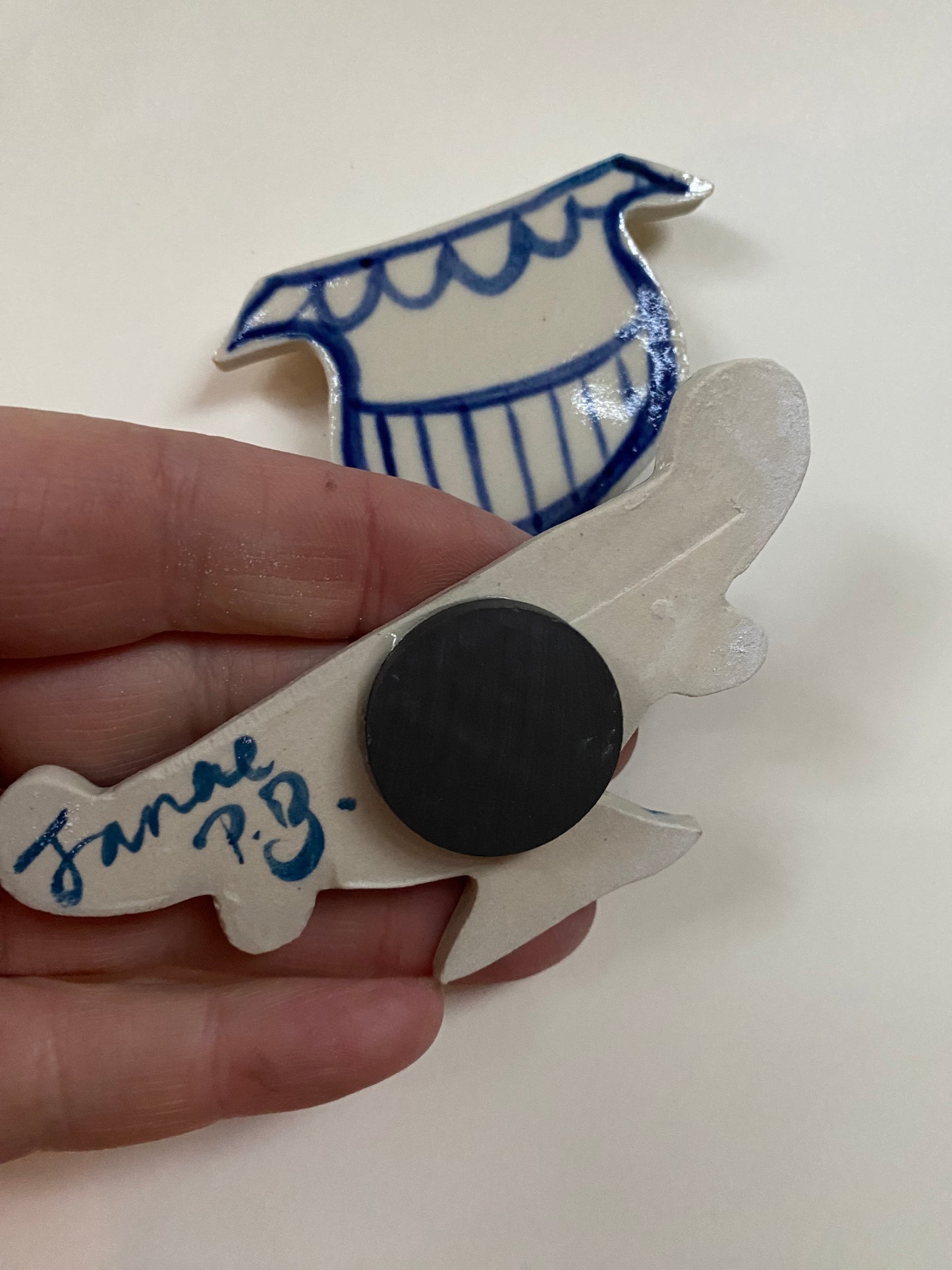 Ceramic Vase Magnets pack of 2 - 06