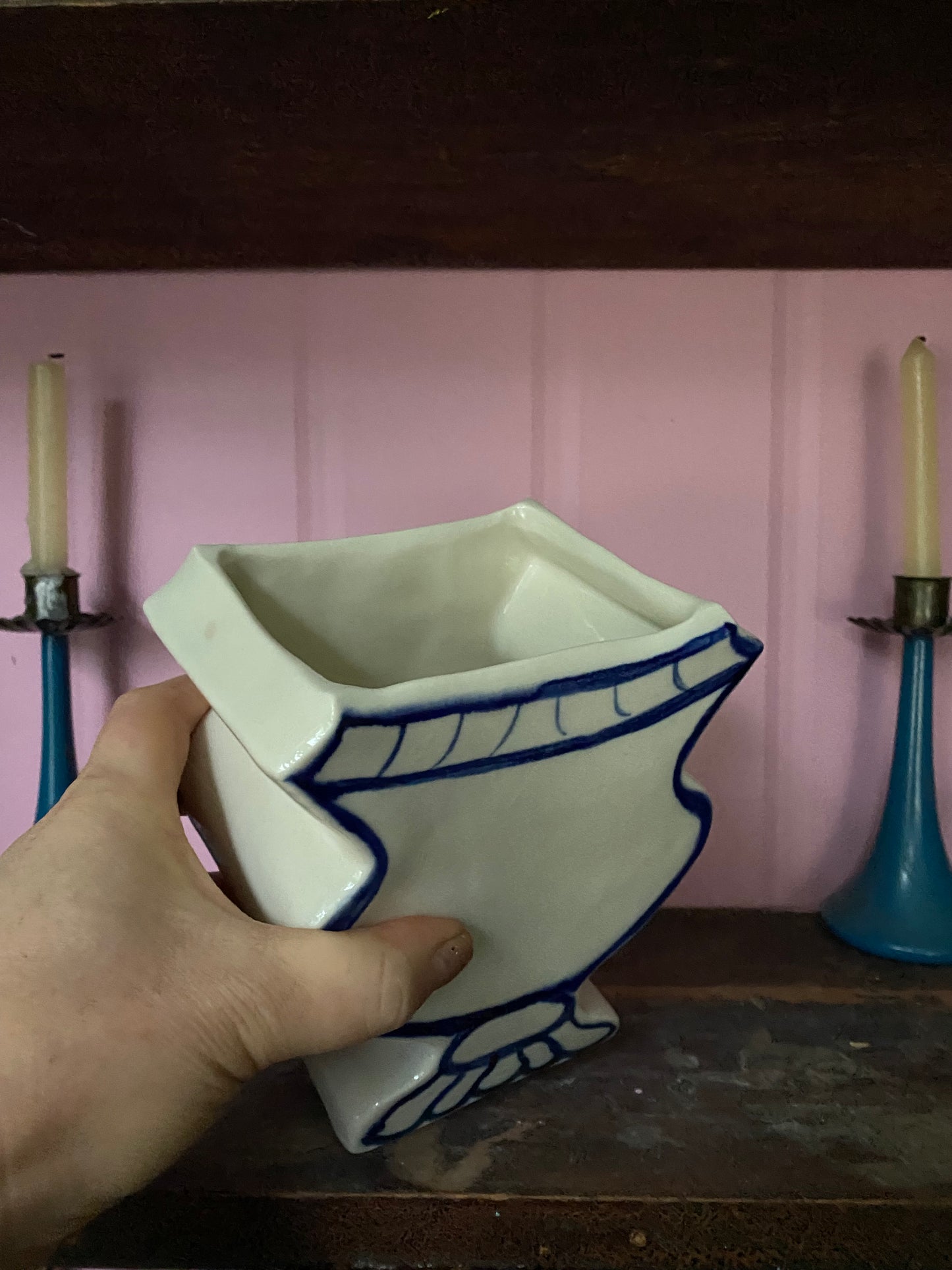 Josephine Urn - 01