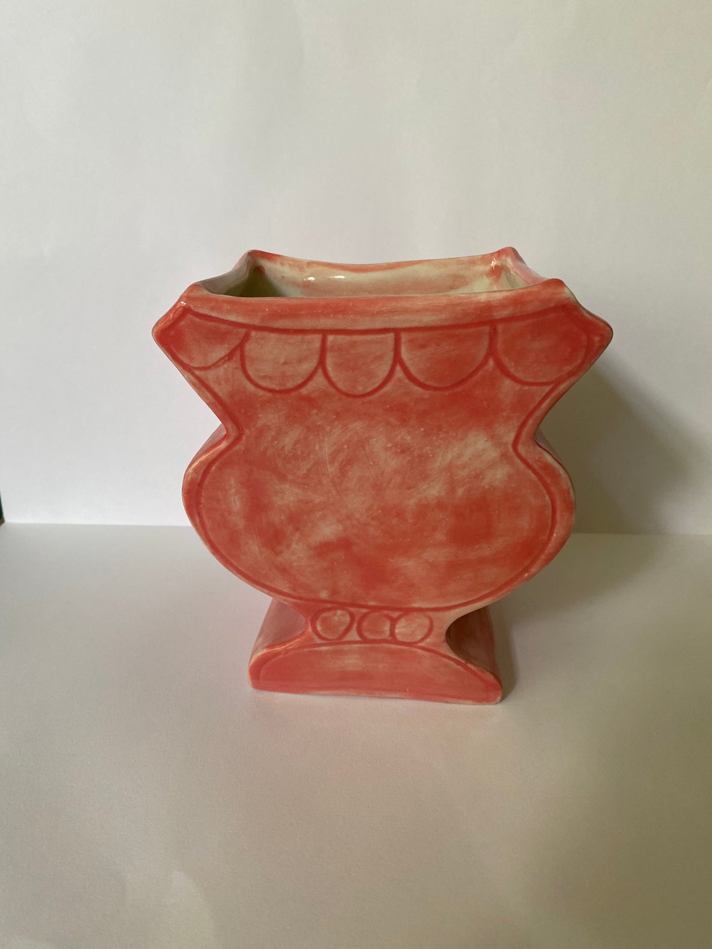 Red Josephine Urn - 02