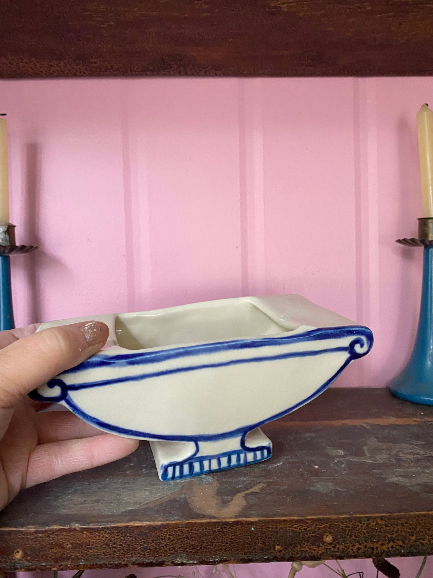 Elodie Mantel Vase - 02