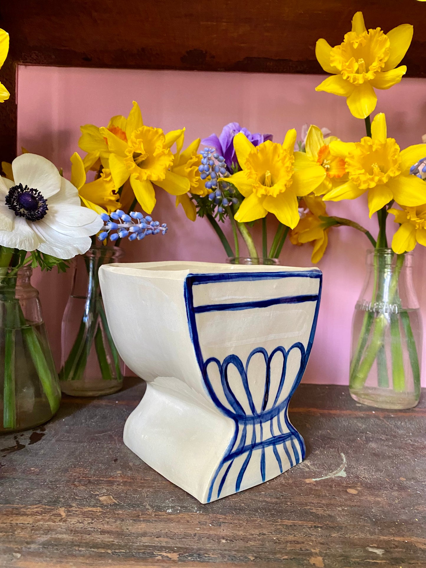 B06 - Cobalt Blue and White Vase