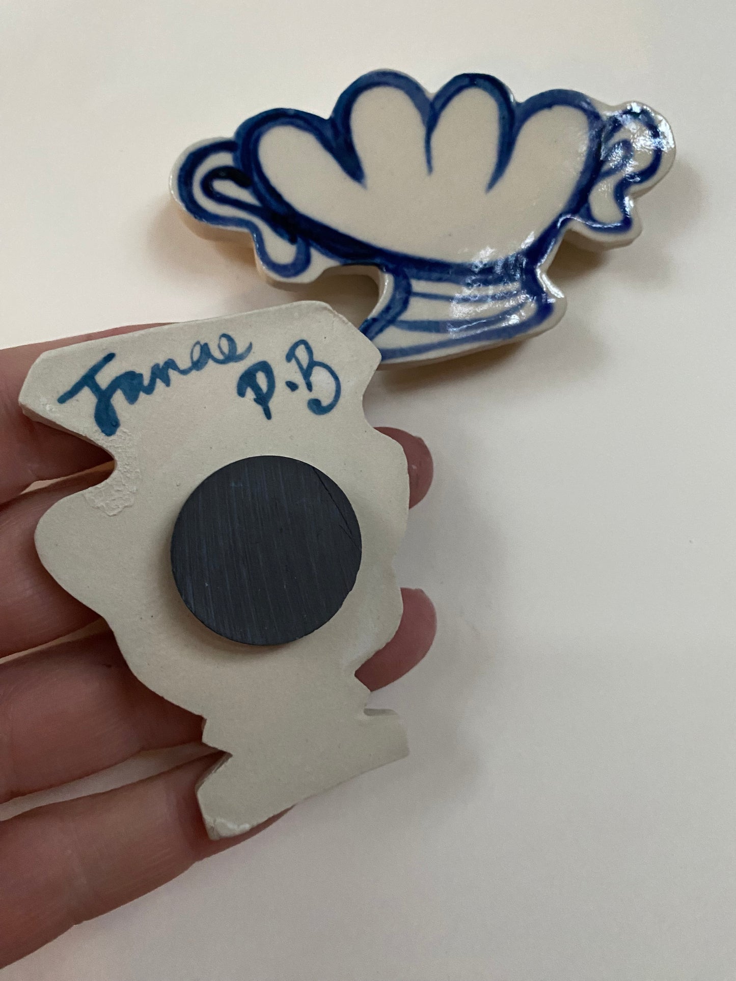 Ceramic Vase Magnets pack of 2 - 10