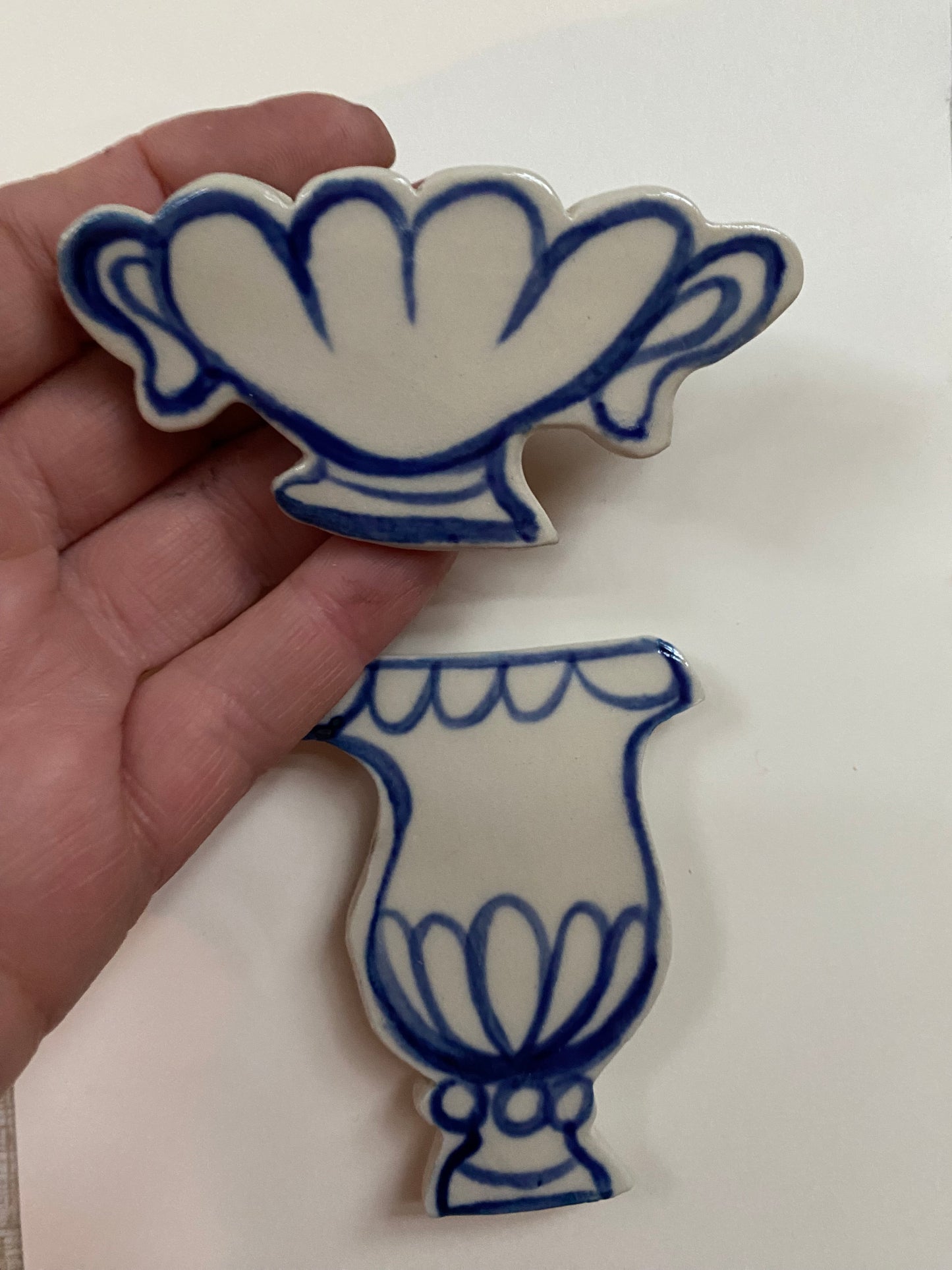 Ceramic Vase Magnets pack of 2 - 15