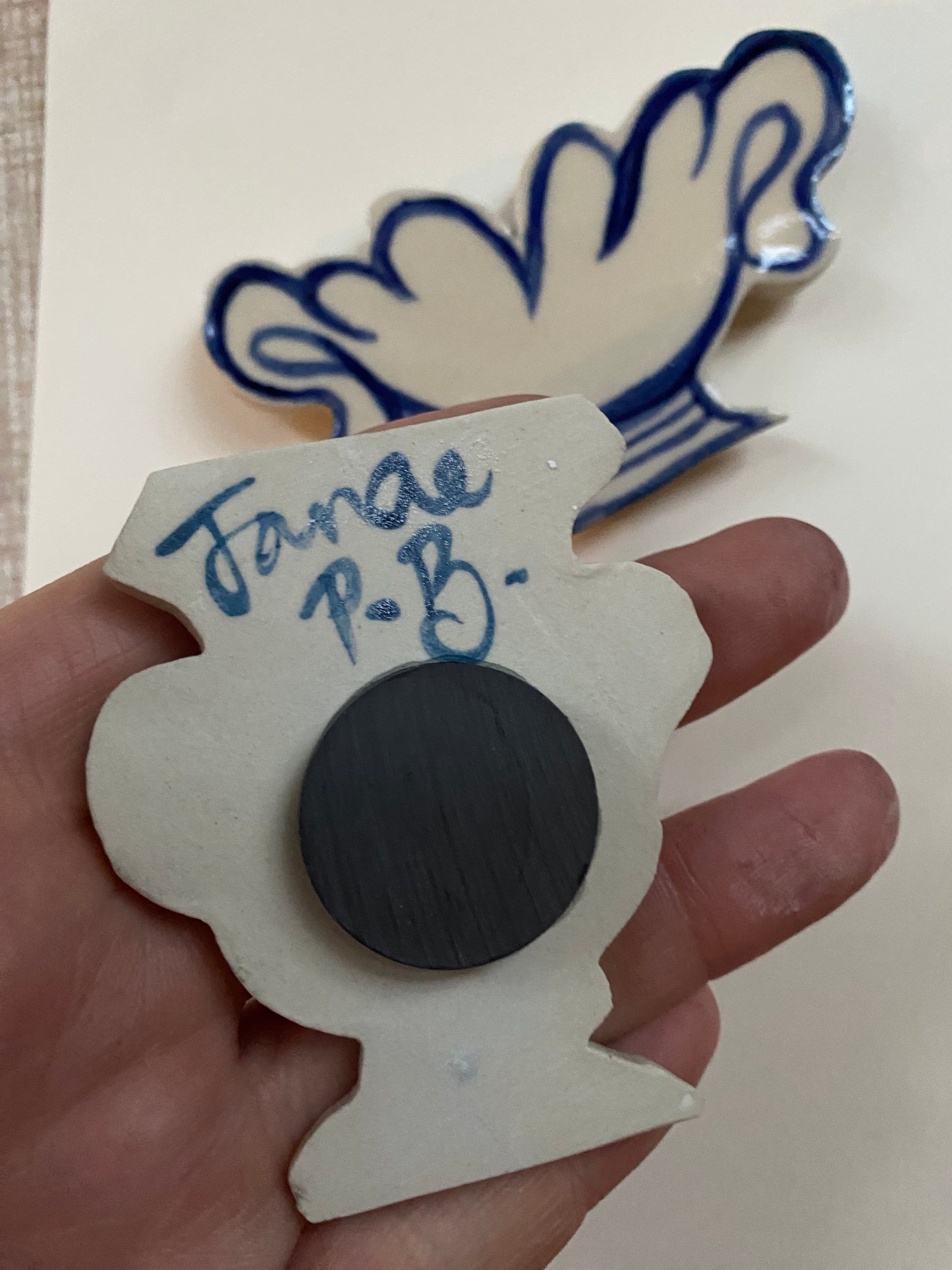 Ceramic Vase Magnets pack of 2 - 20