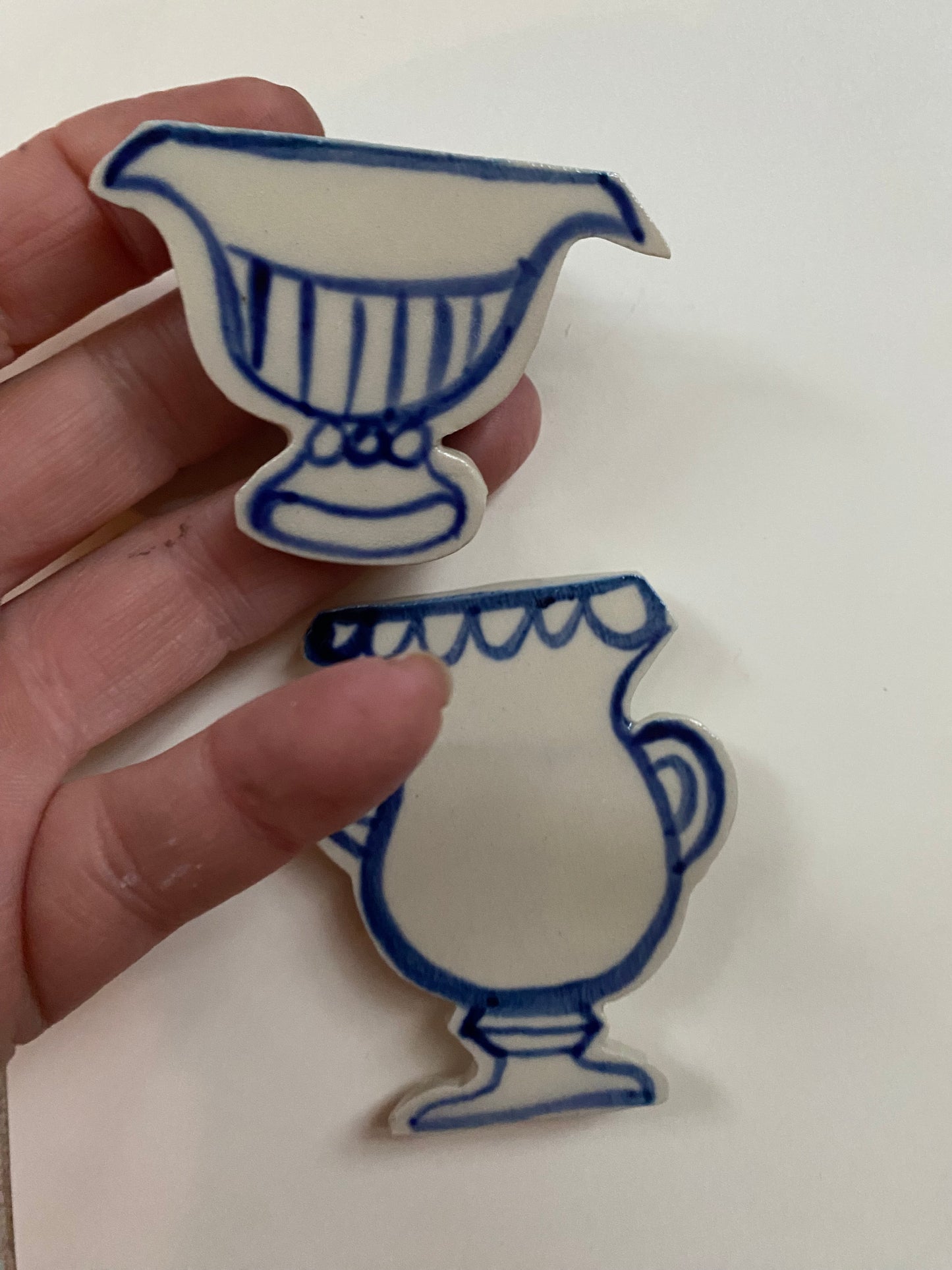 Ceramic Vase Magnets pack of 2 - 16