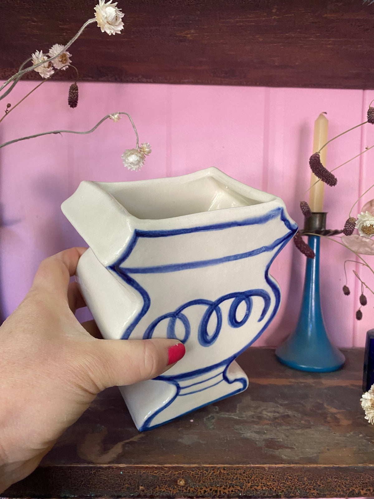Josephine Urn - 02
