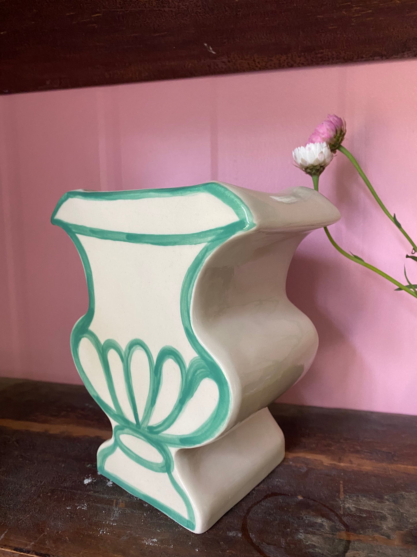 “Made-to-order” Amelie Urn~ Green