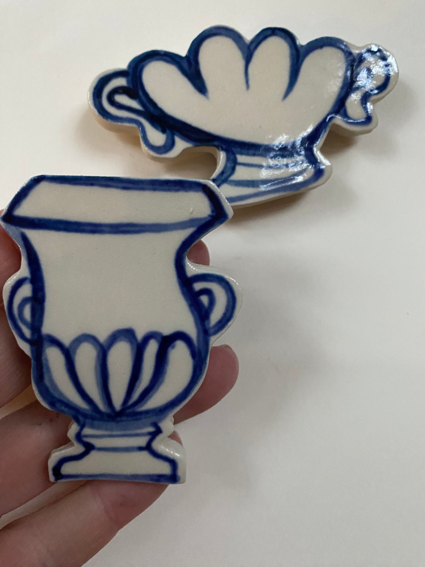 Ceramic Vase Magnets pack of 2 - 10